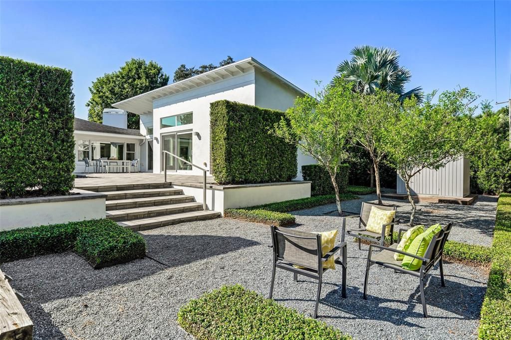 Active With Contract: $1,799,000 (4 beds, 3 baths, 2907 Square Feet)