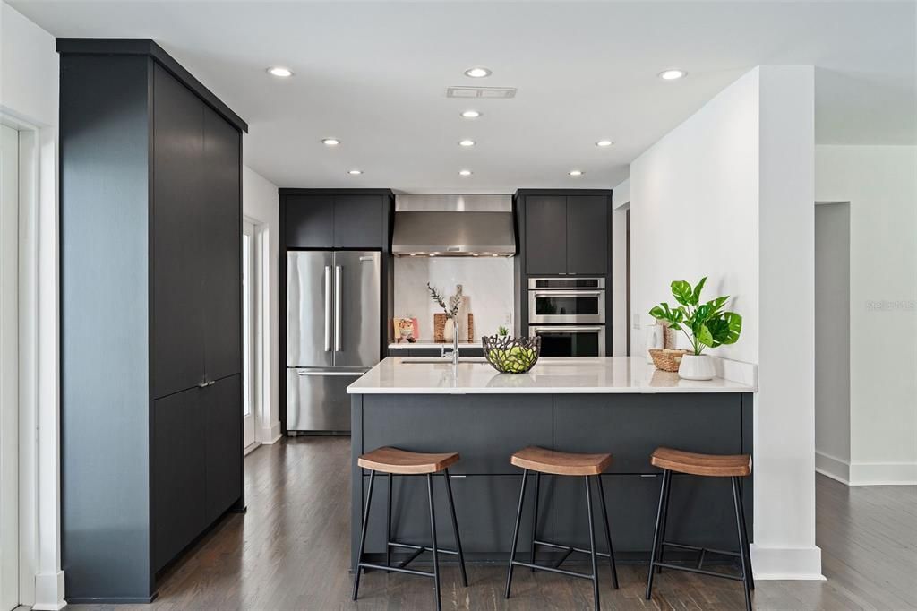 Active With Contract: $1,799,000 (4 beds, 3 baths, 2907 Square Feet)