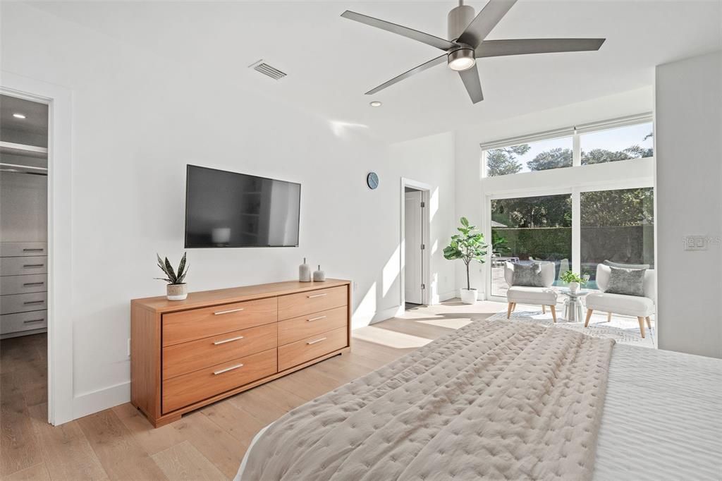 Active With Contract: $1,799,000 (4 beds, 3 baths, 2907 Square Feet)