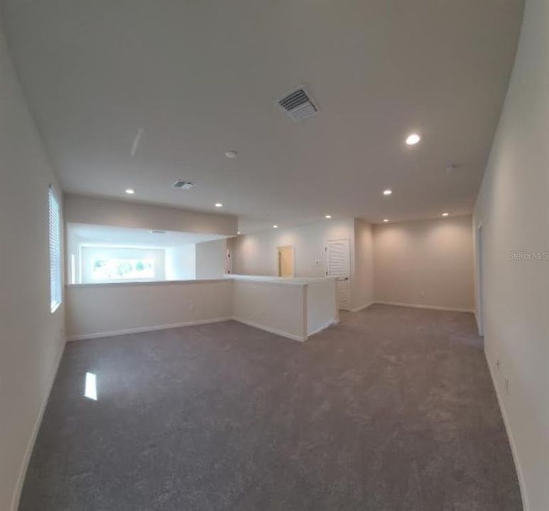Active With Contract: $2,995 (3 beds, 2 baths, 2050 Square Feet)