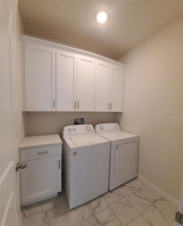 Active With Contract: $2,995 (3 beds, 2 baths, 2050 Square Feet)