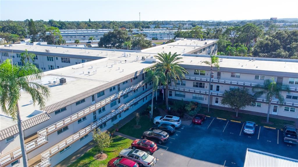 For Sale: $120,000 (1 beds, 1 baths, 745 Square Feet)