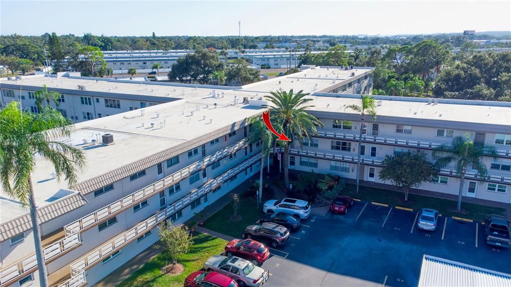 For Sale: $120,000 (1 beds, 1 baths, 745 Square Feet)