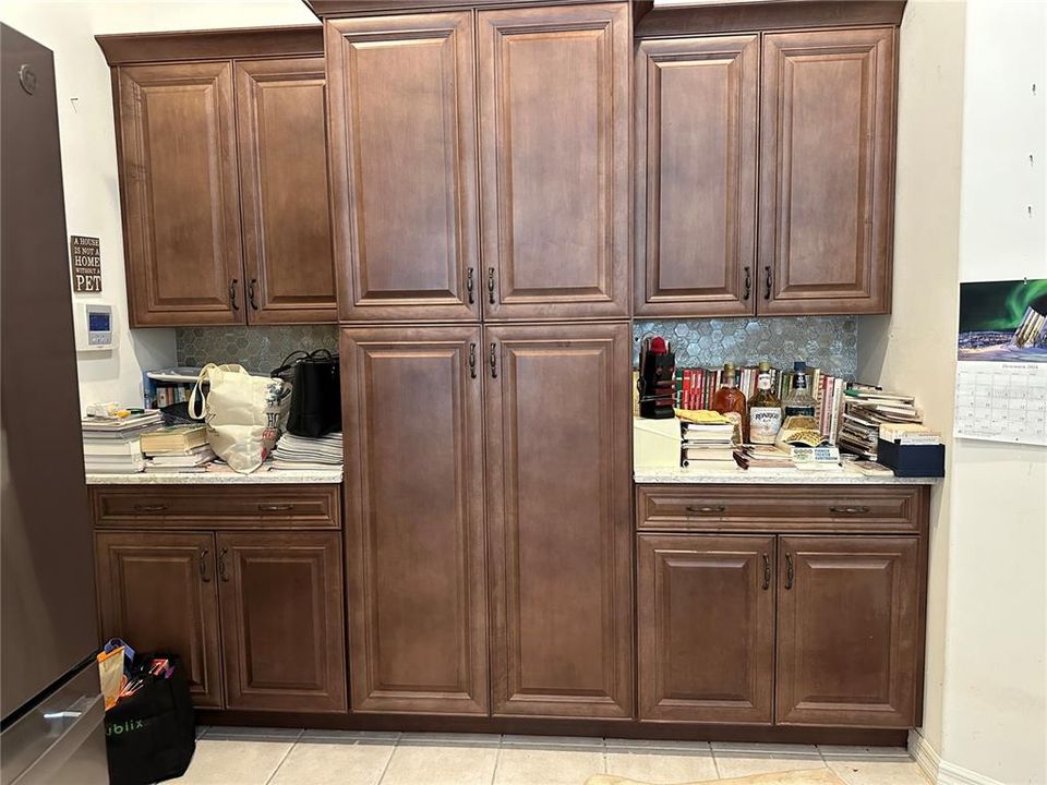 Active With Contract: $348,000 (3 beds, 2 baths, 1987 Square Feet)