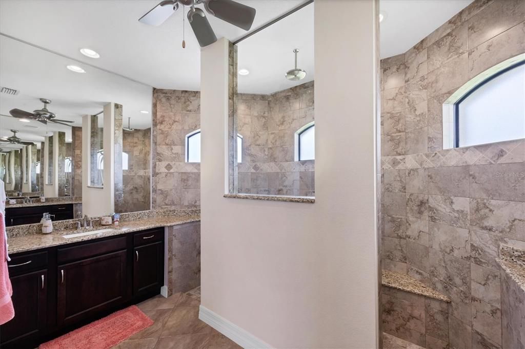 For Sale: $669,000 (3 beds, 2 baths, 2093 Square Feet)