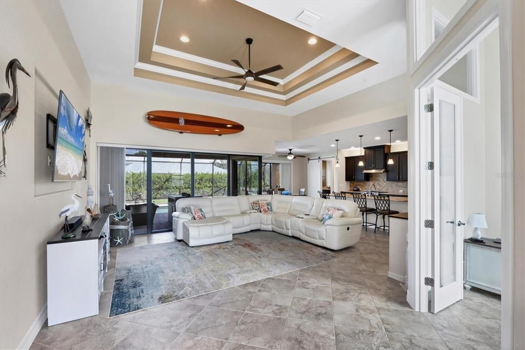 For Sale: $669,000 (3 beds, 2 baths, 2093 Square Feet)