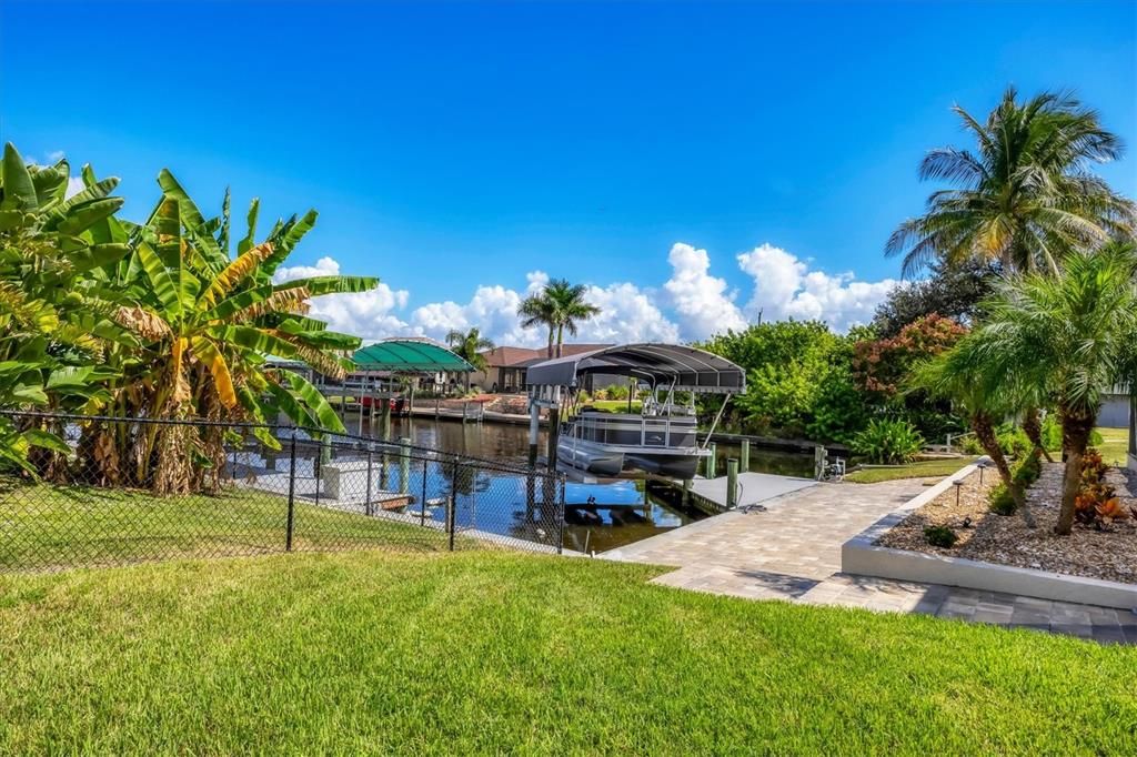 For Sale: $669,000 (3 beds, 2 baths, 2093 Square Feet)