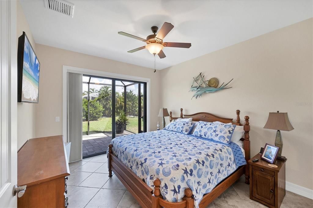 For Sale: $669,000 (3 beds, 2 baths, 2093 Square Feet)