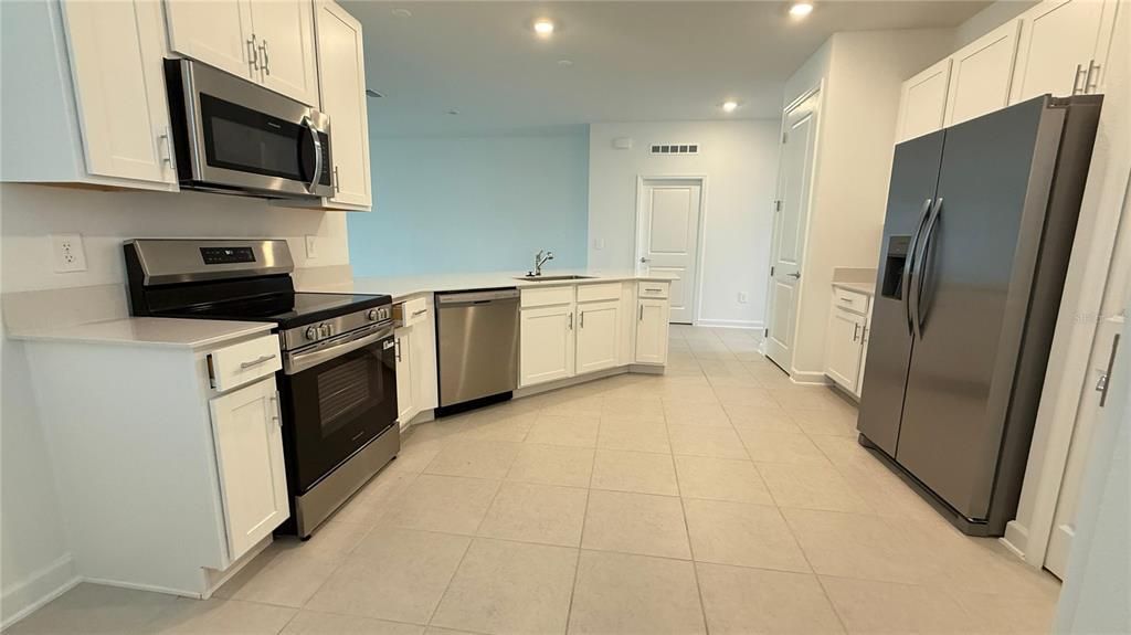 En Renta: $2,575 (4 camas, 3 baños, 2109 Pies cuadrados)