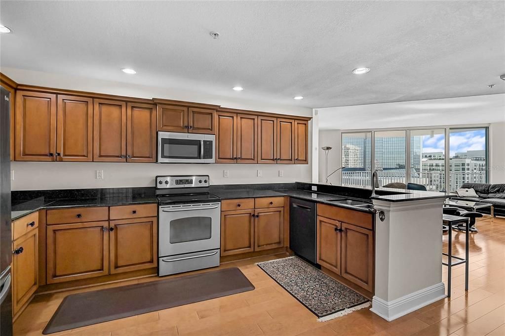 For Sale: $895,000 (2 beds, 2 baths, 1735 Square Feet)