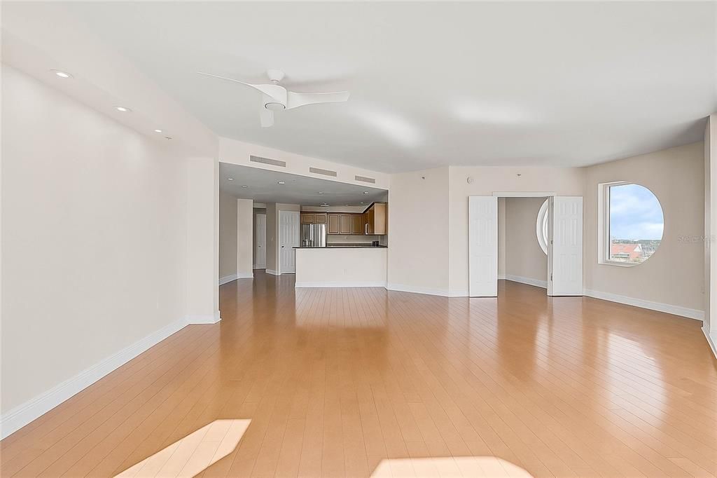 For Sale: $895,000 (2 beds, 2 baths, 1735 Square Feet)