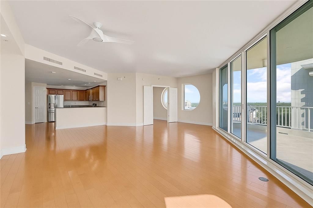 For Sale: $895,000 (2 beds, 2 baths, 1735 Square Feet)