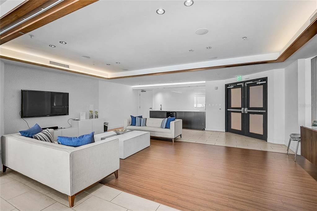 For Sale: $895,000 (2 beds, 2 baths, 1735 Square Feet)