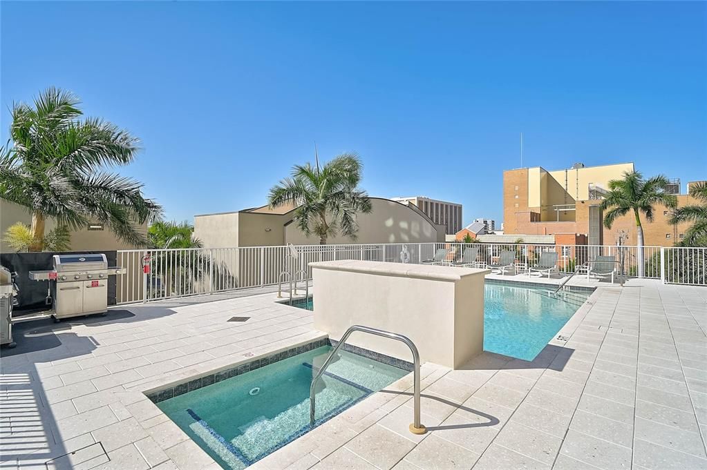 For Sale: $895,000 (2 beds, 2 baths, 1735 Square Feet)