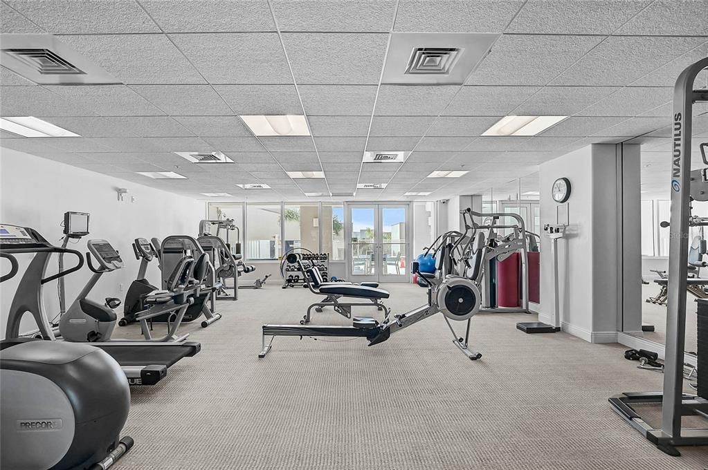 For Sale: $895,000 (2 beds, 2 baths, 1735 Square Feet)