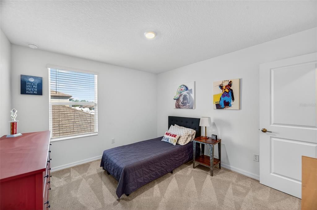 For Sale: $400,000 (5 beds, 2 baths, 2369 Square Feet)