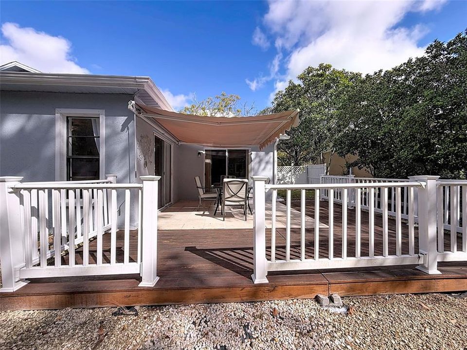 Под контрактом: $285,000 (3 спален, 2 ванн, 1612 Квадратных фут)