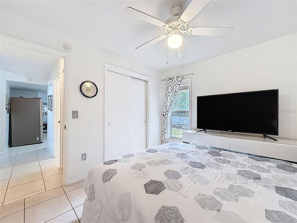 Под контрактом: $285,000 (3 спален, 2 ванн, 1612 Квадратных фут)