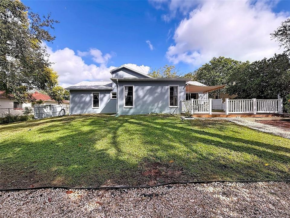 Под контрактом: $285,000 (3 спален, 2 ванн, 1612 Квадратных фут)