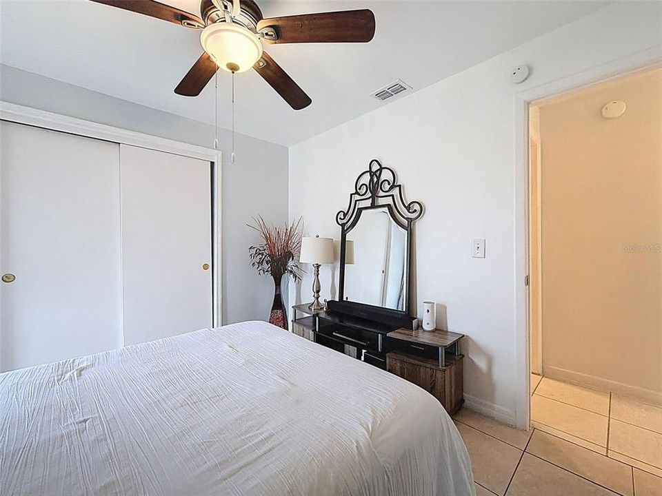 Под контрактом: $285,000 (3 спален, 2 ванн, 1612 Квадратных фут)