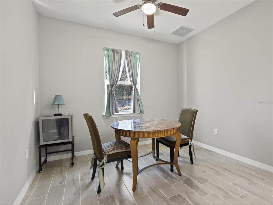 待售: $317,000 (3 贝兹, 2 浴室, 1540 平方英尺)