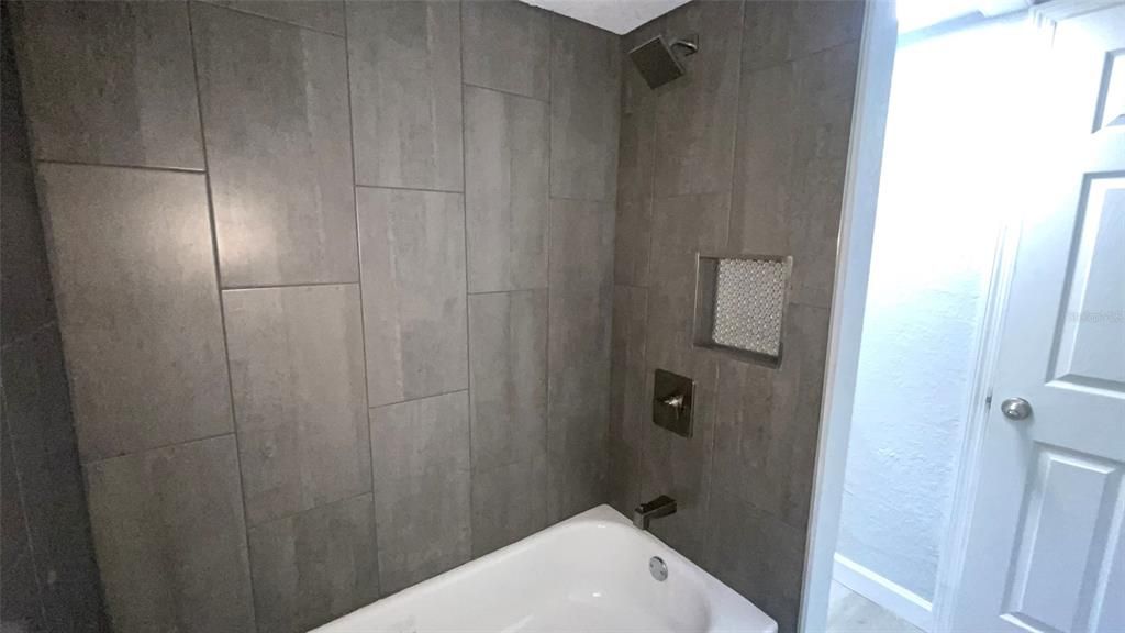 待售: $179,900 (3 贝兹, 2 浴室, 1296 平方英尺)