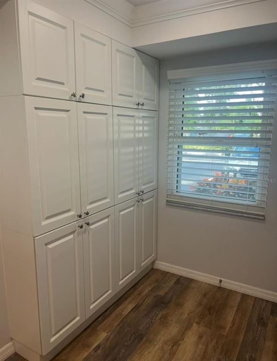 For Sale: $190,000 (2 beds, 2 baths, 1100 Square Feet)