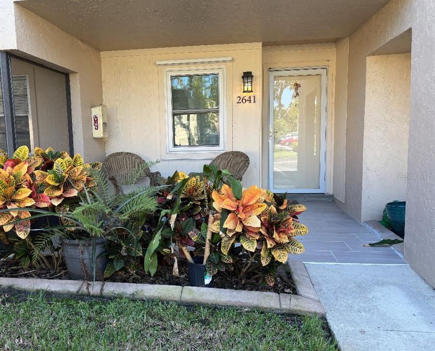 For Sale: $190,000 (2 beds, 2 baths, 1100 Square Feet)