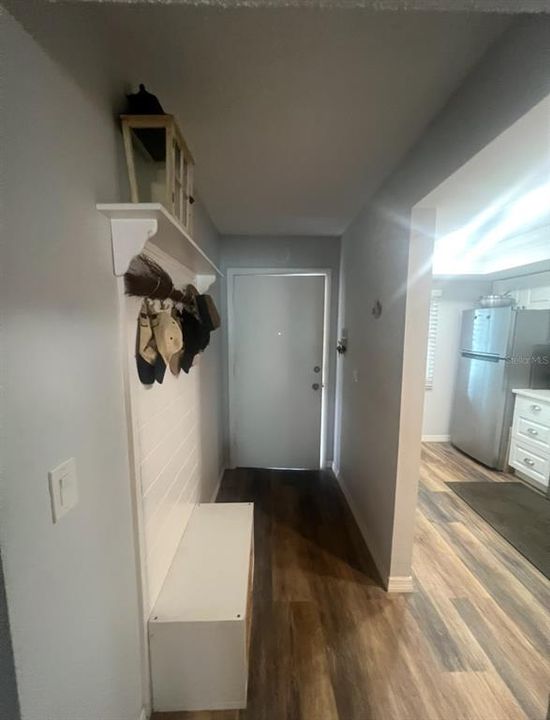 For Sale: $190,000 (2 beds, 2 baths, 1100 Square Feet)