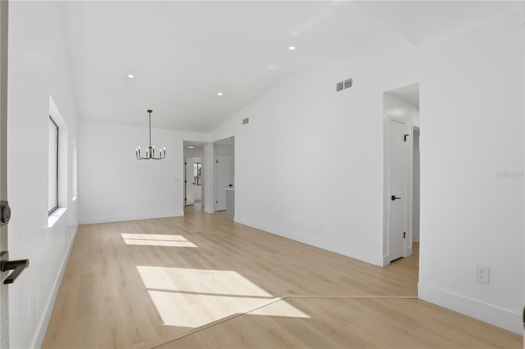 For Rent: $2,300 (3 beds, 2 baths, 1300 Square Feet)