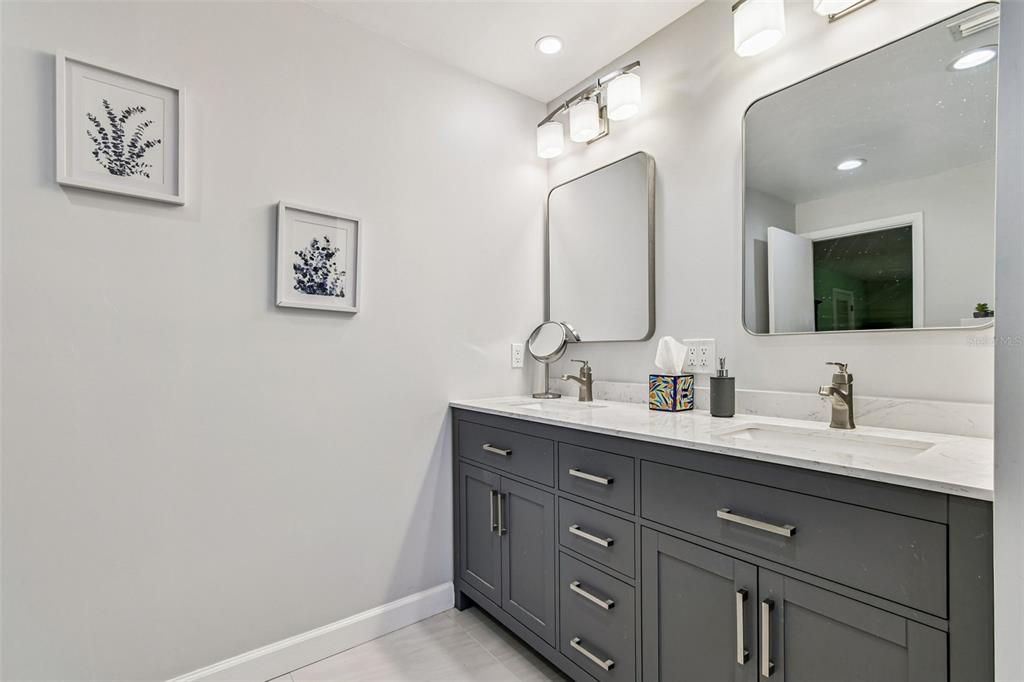 Activo con contrato: $624,916 (4 camas, 2 baños, 2336 Pies cuadrados)