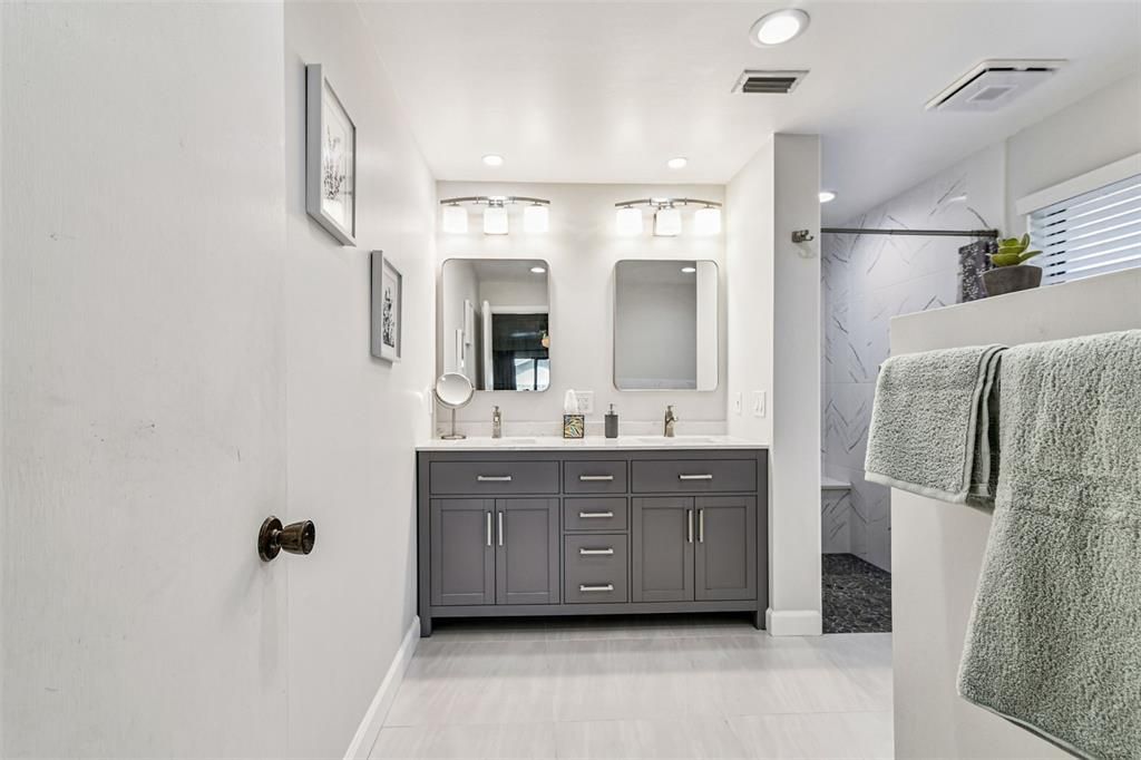 Activo con contrato: $624,916 (4 camas, 2 baños, 2336 Pies cuadrados)