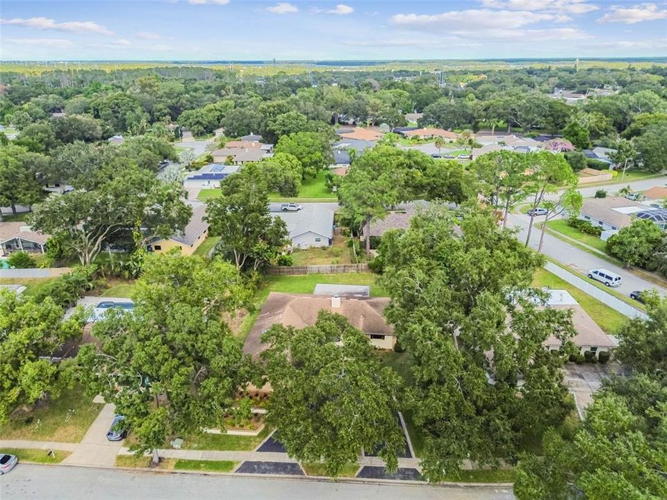 Activo con contrato: $624,916 (4 camas, 2 baños, 2336 Pies cuadrados)