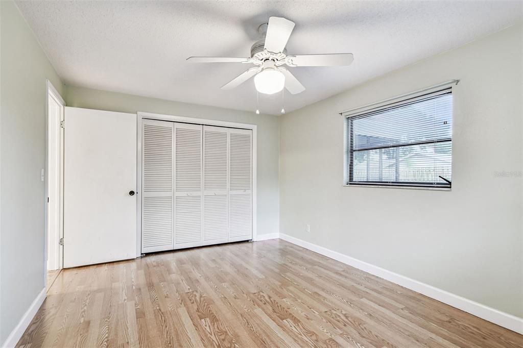 Activo con contrato: $624,916 (4 camas, 2 baños, 2336 Pies cuadrados)