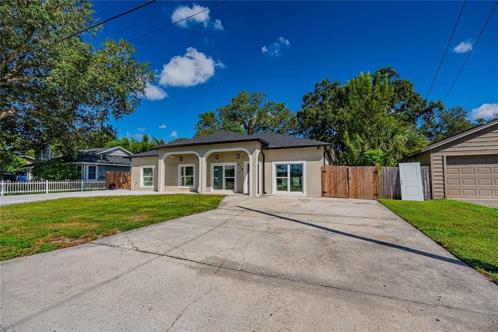 На продажу: $599,000 (4 спален, 3 ванн, 2322 Квадратных фут)