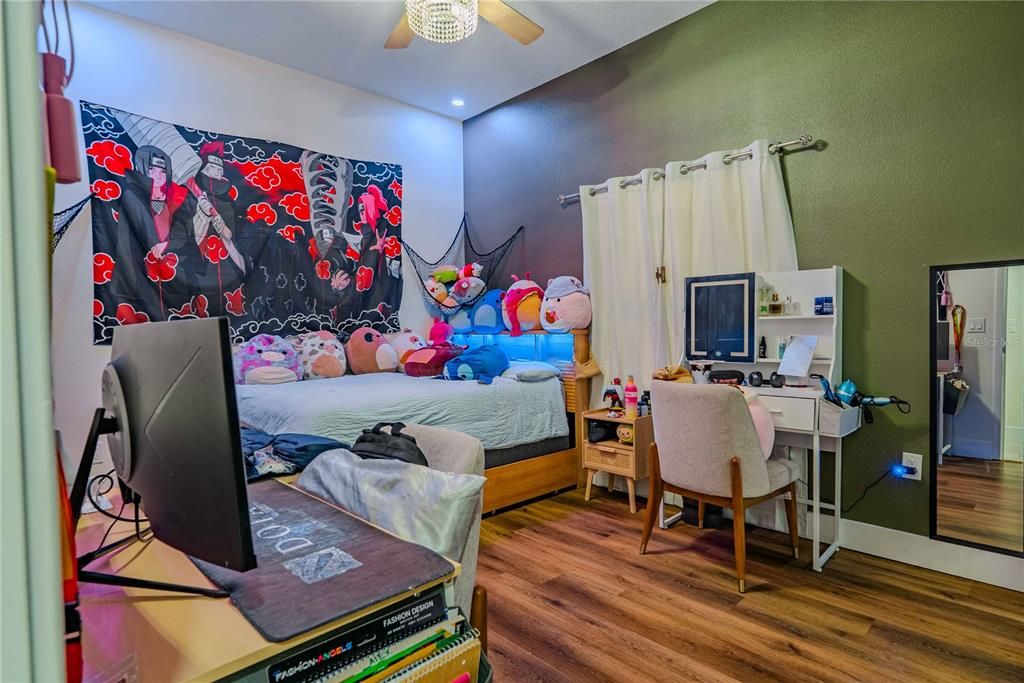 На продажу: $599,000 (4 спален, 3 ванн, 2322 Квадратных фут)