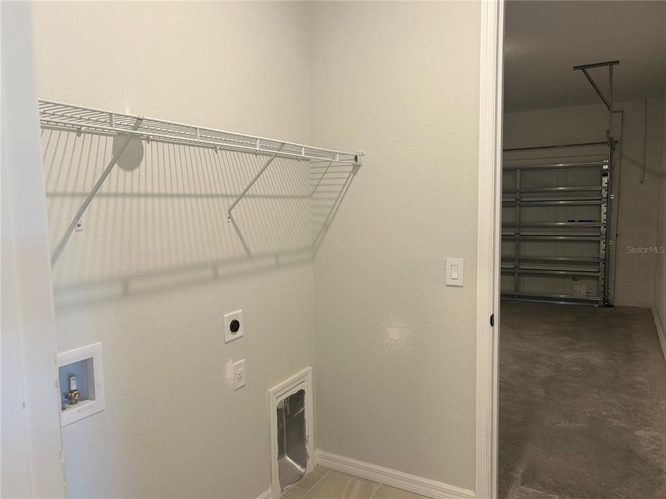 На продажу: $440,698 (3 спален, 2 ванн, 2226 Квадратных фут)