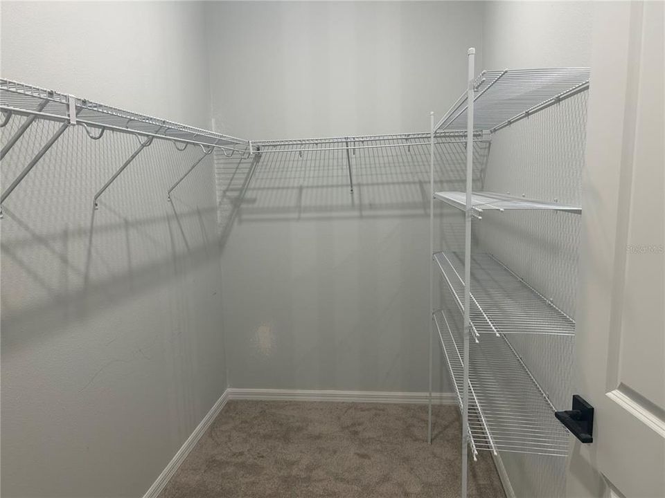 На продажу: $440,698 (3 спален, 2 ванн, 2226 Квадратных фут)