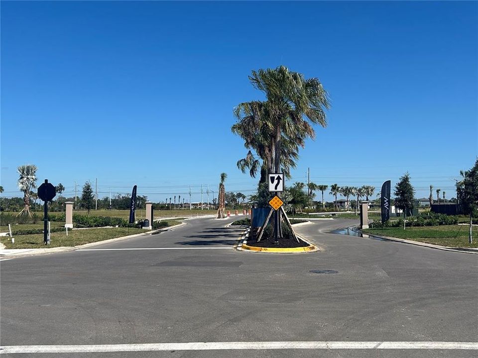 На продажу: $440,698 (3 спален, 2 ванн, 2226 Квадратных фут)