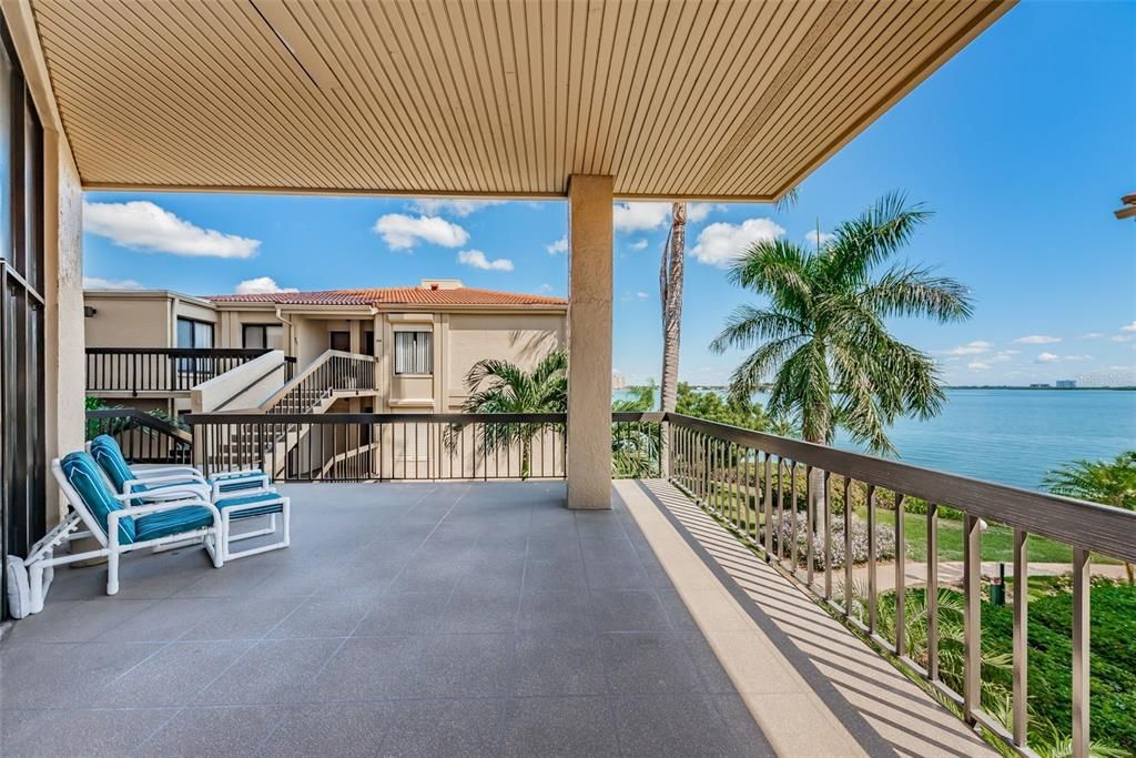 For Rent: $4,500 (2 beds, 2 baths, 1150 Square Feet)