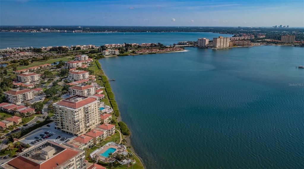 For Rent: $4,500 (2 beds, 2 baths, 1150 Square Feet)