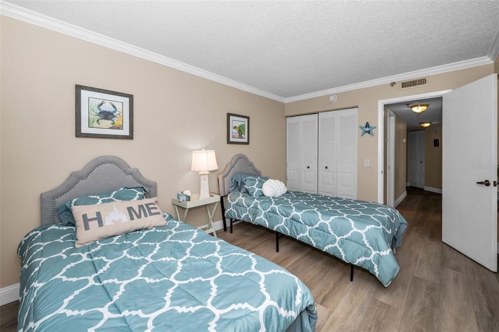 For Rent: $4,500 (2 beds, 2 baths, 1150 Square Feet)