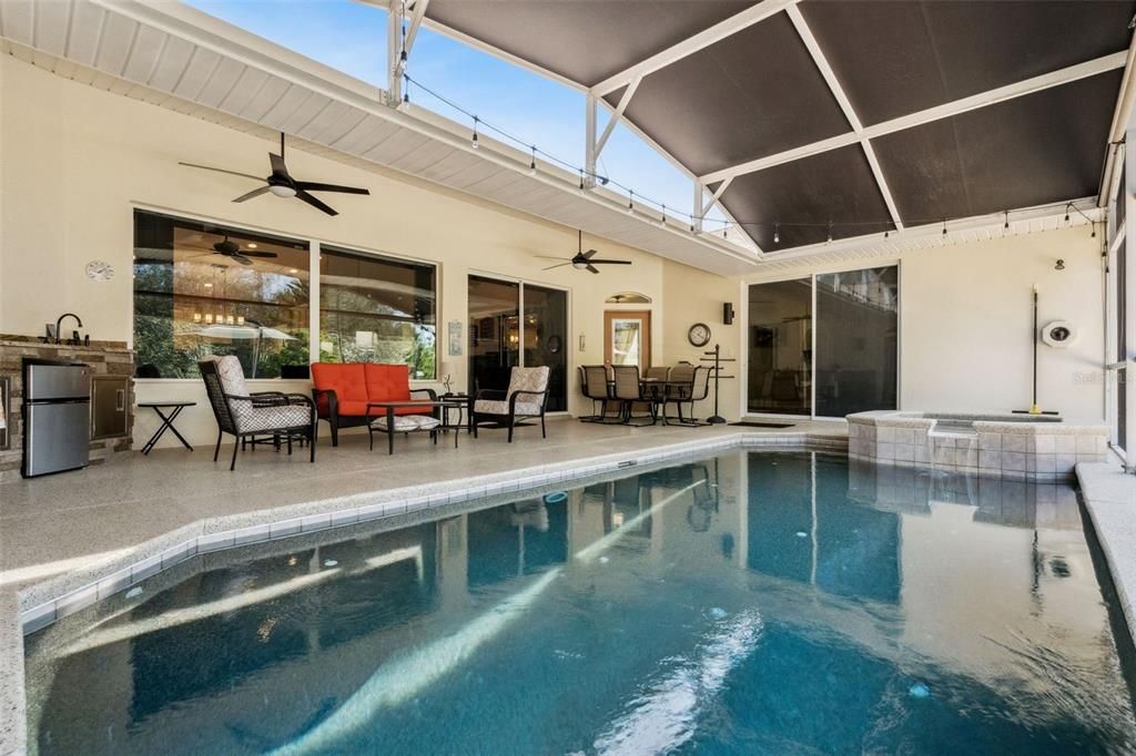 For Sale: $550,000 (5 beds, 3 baths, 3422 Square Feet)