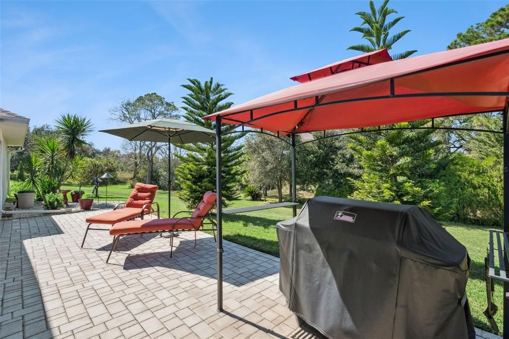 For Sale: $550,000 (5 beds, 3 baths, 3422 Square Feet)