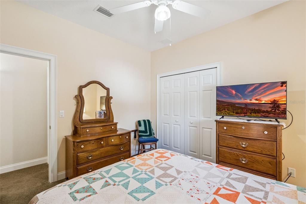 For Sale: $550,000 (5 beds, 3 baths, 3422 Square Feet)