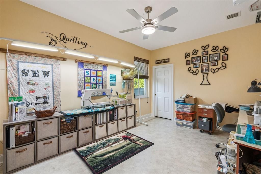 For Sale: $550,000 (5 beds, 3 baths, 3422 Square Feet)