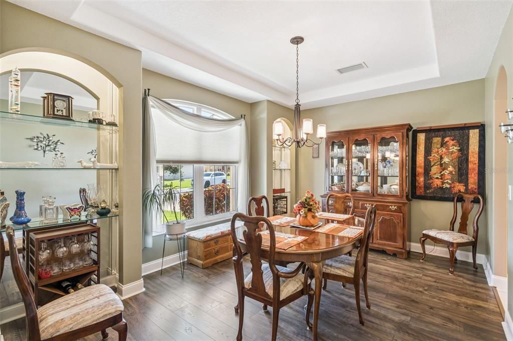 For Sale: $550,000 (5 beds, 3 baths, 3422 Square Feet)