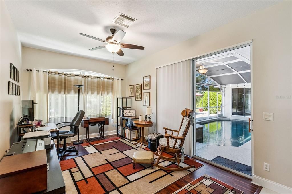 For Sale: $550,000 (5 beds, 3 baths, 3422 Square Feet)