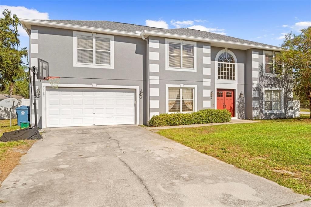 For Sale: $450,000 (7 beds, 2 baths, 3096 Square Feet)