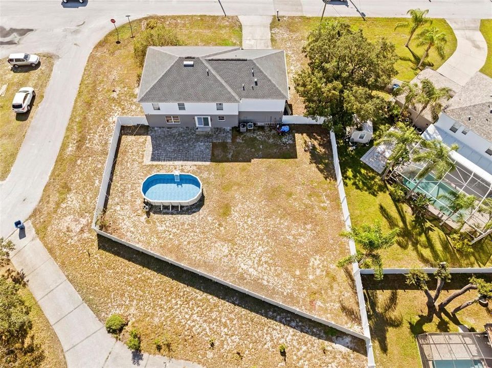 For Sale: $450,000 (7 beds, 2 baths, 3096 Square Feet)